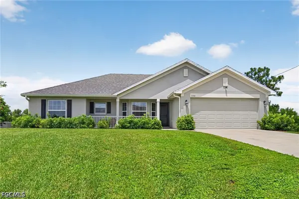 3710 NE 8th Place, Cape Coral, FL 33909
