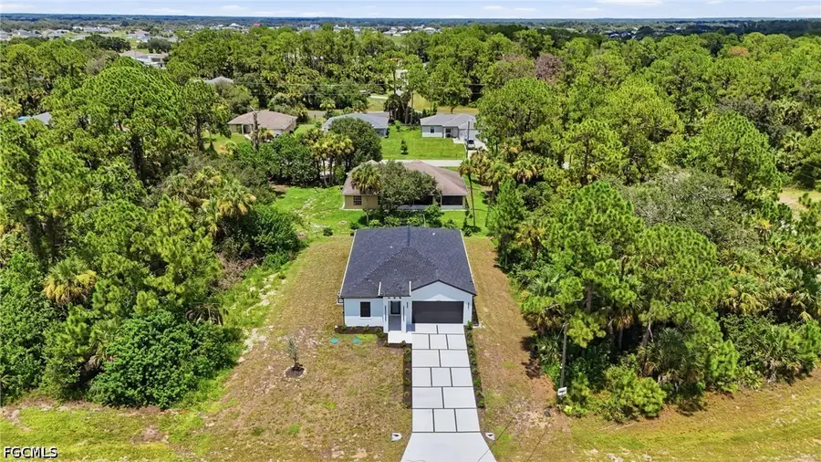 8032 Windswept Circle, Labelle, FL 33935 - #2