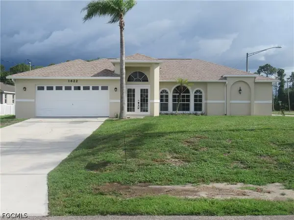 1622 NE 33rd Terrace, Cape Coral, FL 33909