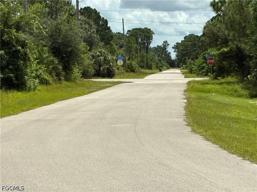 507 Wabasso Avenue S, Lehigh Acres, FL 33974 - #3