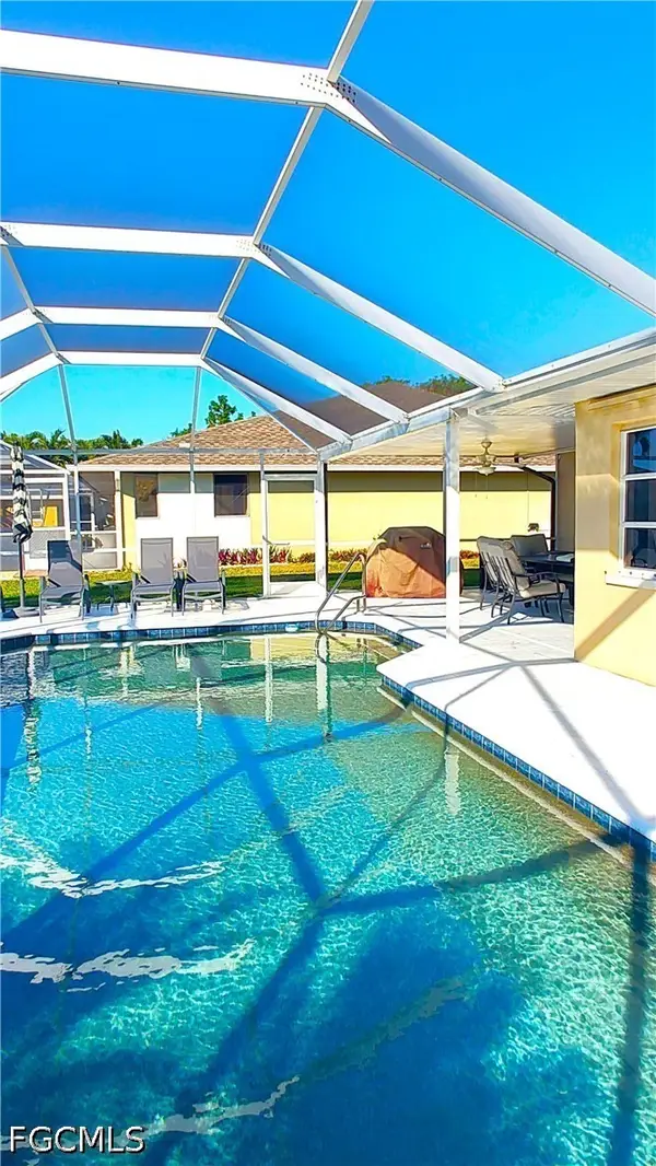 3010 SE 18th Place, Cape Coral, FL 33904