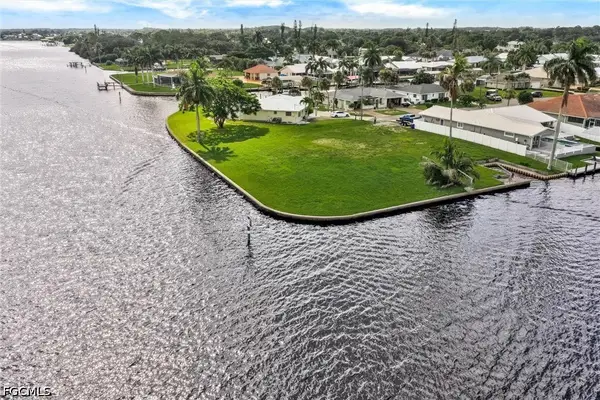 2193 Havana Avenue, Fort Myers, FL 33905