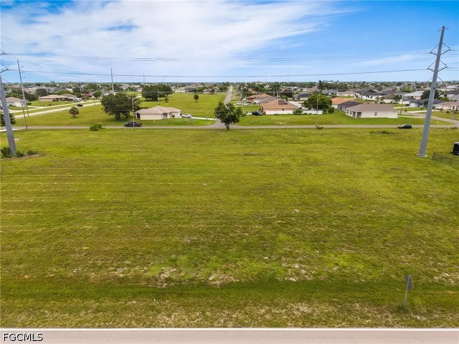 711 El Dorado Boulevard N, Cape Coral, FL 33993 - #2