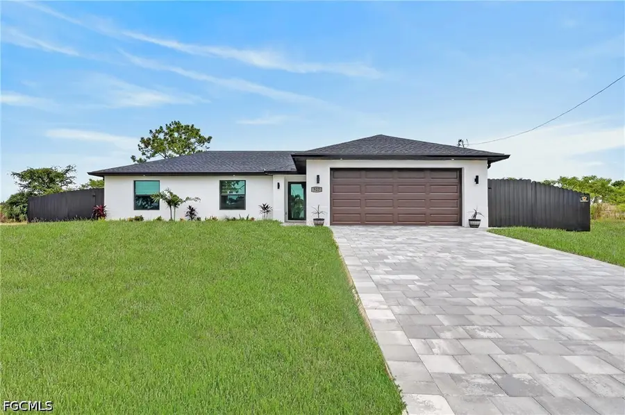 927 NE 32nd Terrace, Cape Coral, FL 33909 - #2