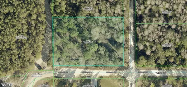 18429 Retriever Road, Weeki Wachee, FL 34614