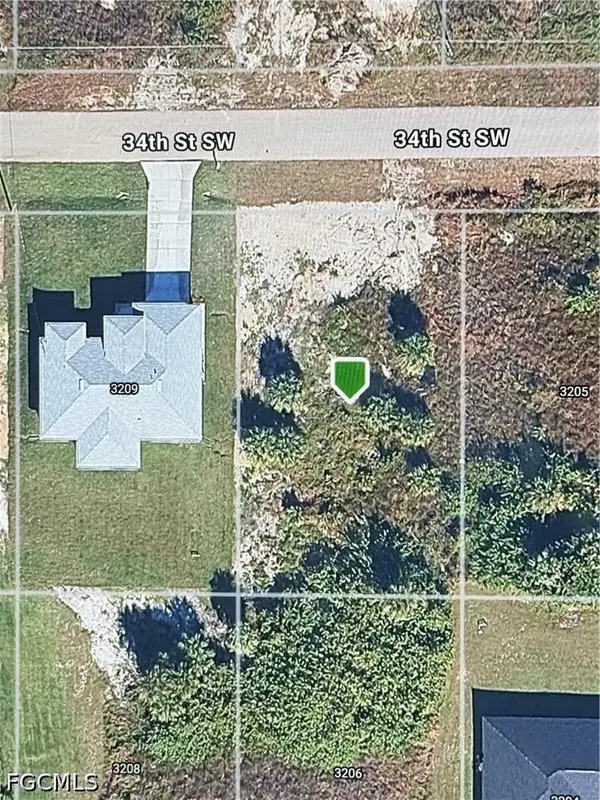 3207 34th Street Sw, Lehigh Acres, FL 33976