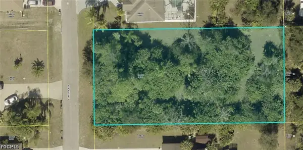 604 Lincoln Avenue, Lehigh Acres, FL 33972