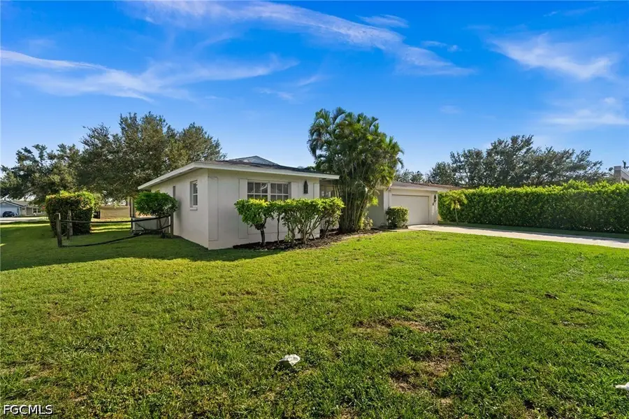 1614 NE 6th Terrace, Cape Coral, FL 33909 - #2