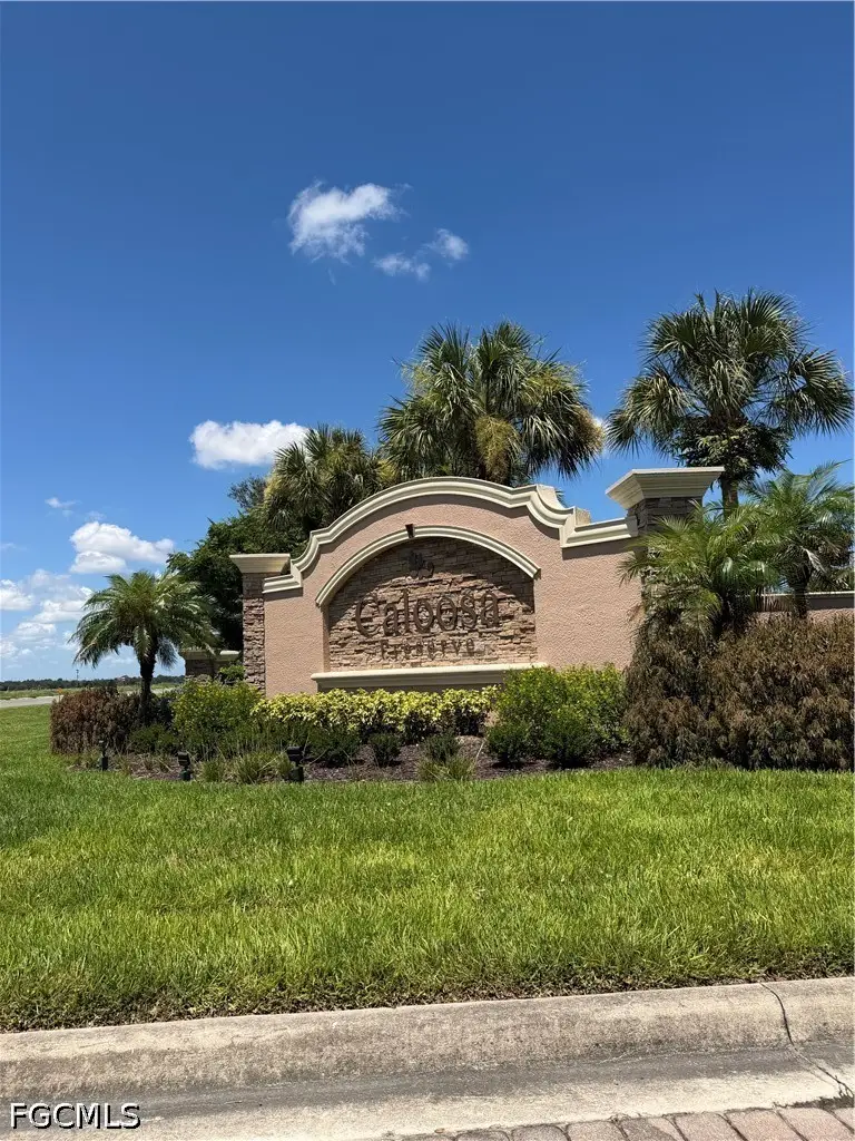 2048 Silk Bay Boulevard, Alva, FL 33920 - #2