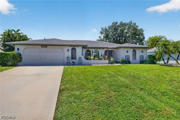 916 SE 21st Lane, Cape Coral, FL 33990