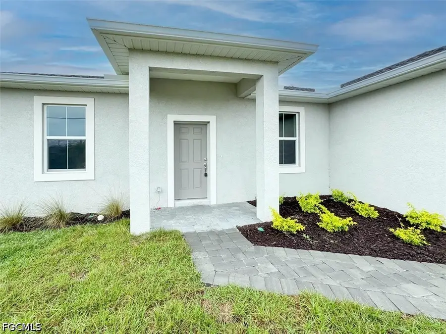 512 NW 25th Avenue, Cape Coral, FL 33993 - #2