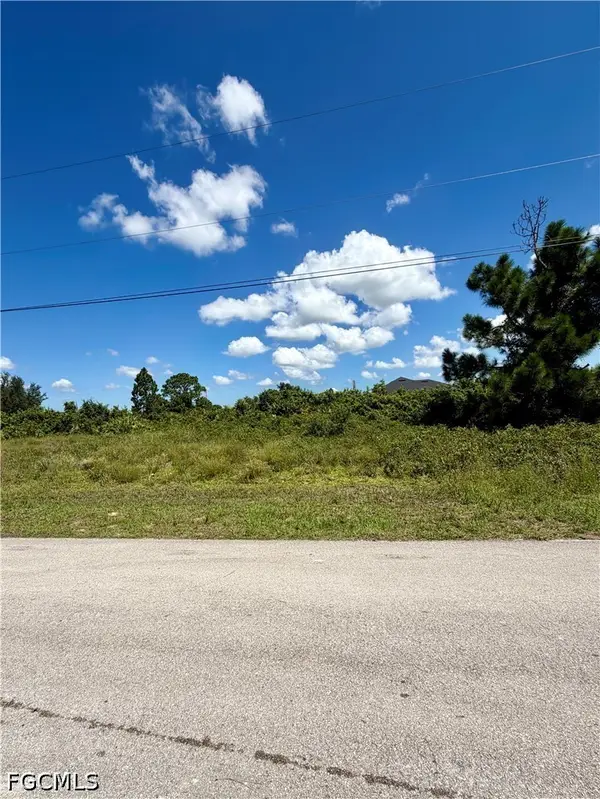 2606 42nd Street Sw, Lehigh Acres, FL 33976