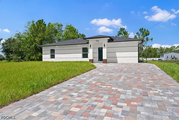 944 Candlelight Drive, Lehigh Acres, FL 33974
