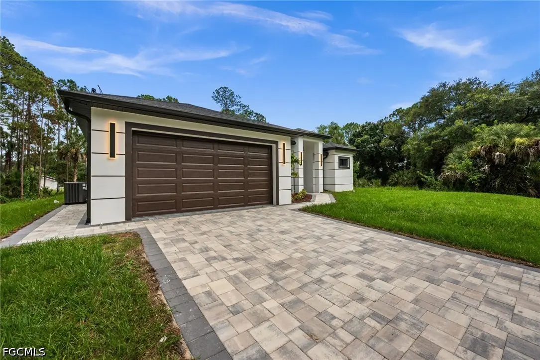 616 Prospect Avenue, Lehigh Acres, FL 33972 - #1