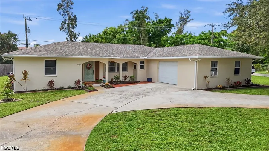 2230 Jasper Avenue, Fort Myers, FL 33907 - #3