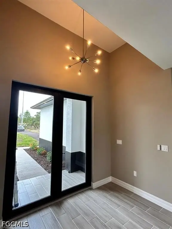 4827 Everglades Boulevard N, Naples, FL 34120 - #3