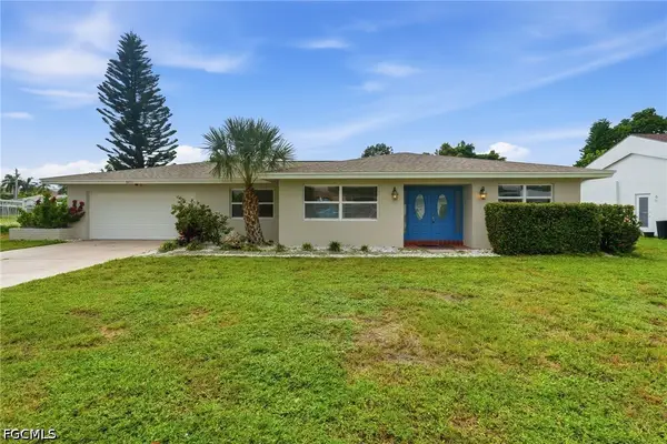 8931 Andover Street, Fort Myers, FL 33907
