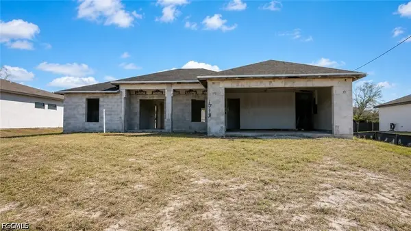 1713 Chiquita Boulevard N, Cape Coral, FL 33993