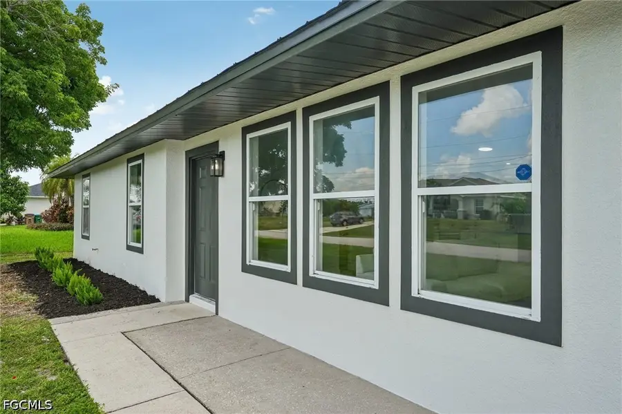 706 SW 31st Street, Cape Coral, FL 33914 - #3