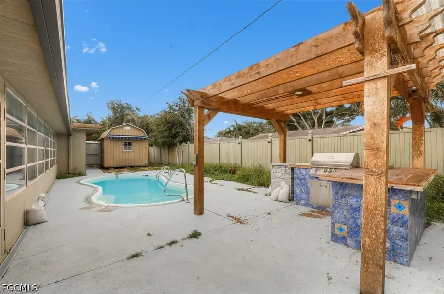 6450 31st Terrace N, Saint Petersburg, FL 33710 - #3