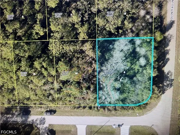 522 Sargent Street, Lehigh Acres, FL 33972