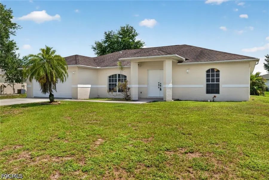 228 Ambury Street, Fort Myers, FL 33913 - #2