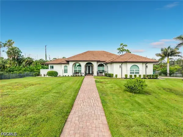 90 22nd Avenue Nw, Naples, FL 34120