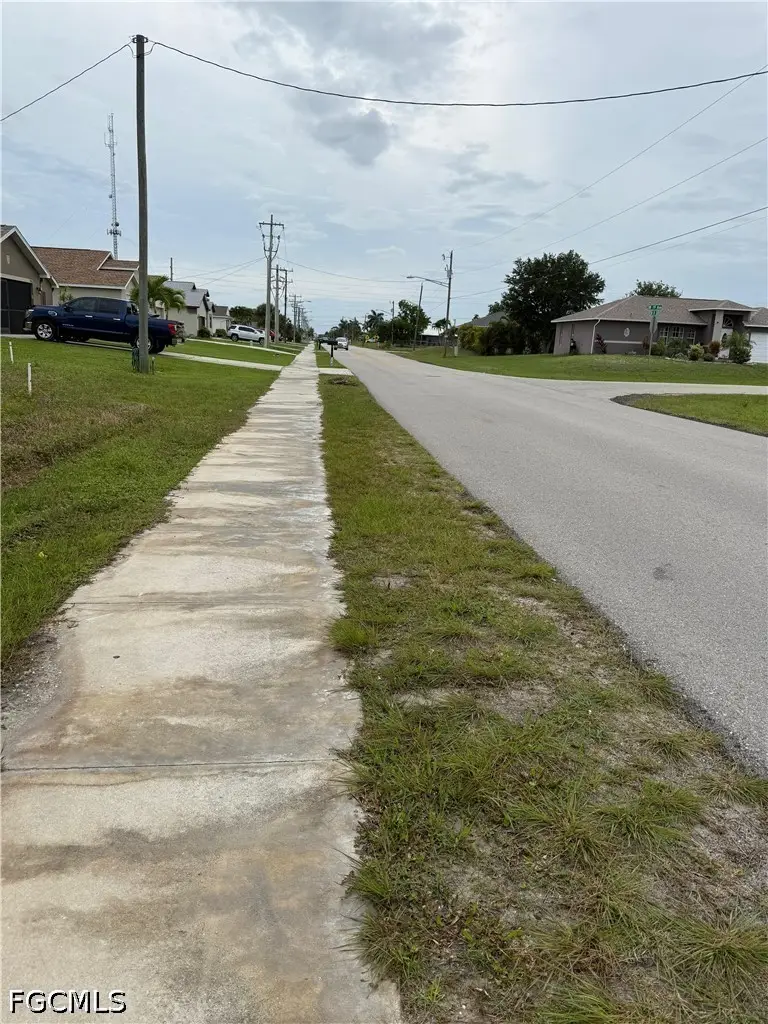 1828 SW 32nd Street, Cape Coral, FL 33914 - #3