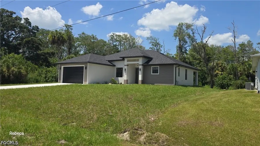 580 Woodview Drive, Lehigh Acres, FL 33972 - #2