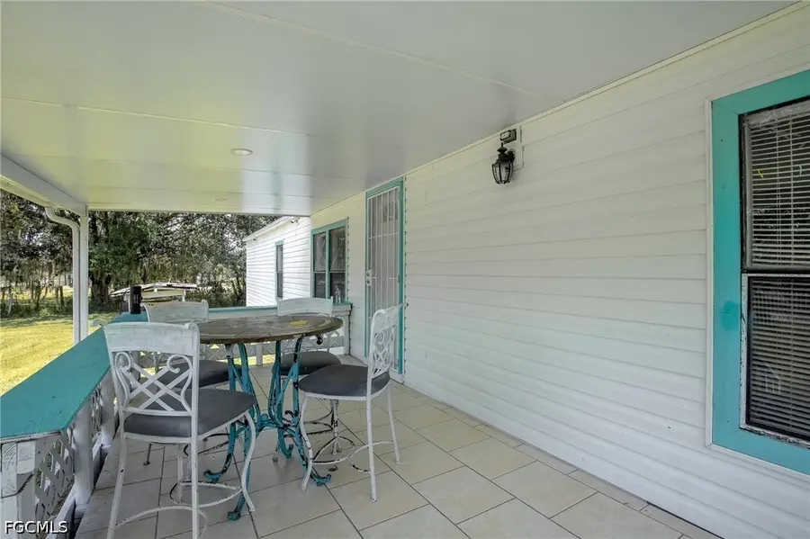 735 N Granja Street, Clewiston, FL 33440 - #3