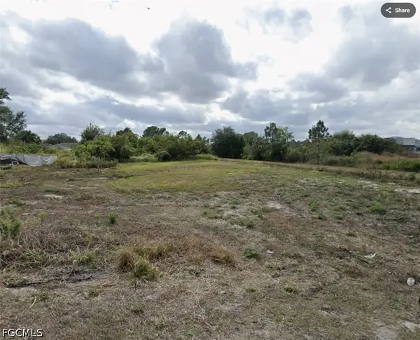 2911 2nd Street Sw, Lehigh Acres, FL 33976