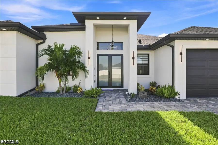927 NE 13th Place, Cape Coral, FL 33909 - #3