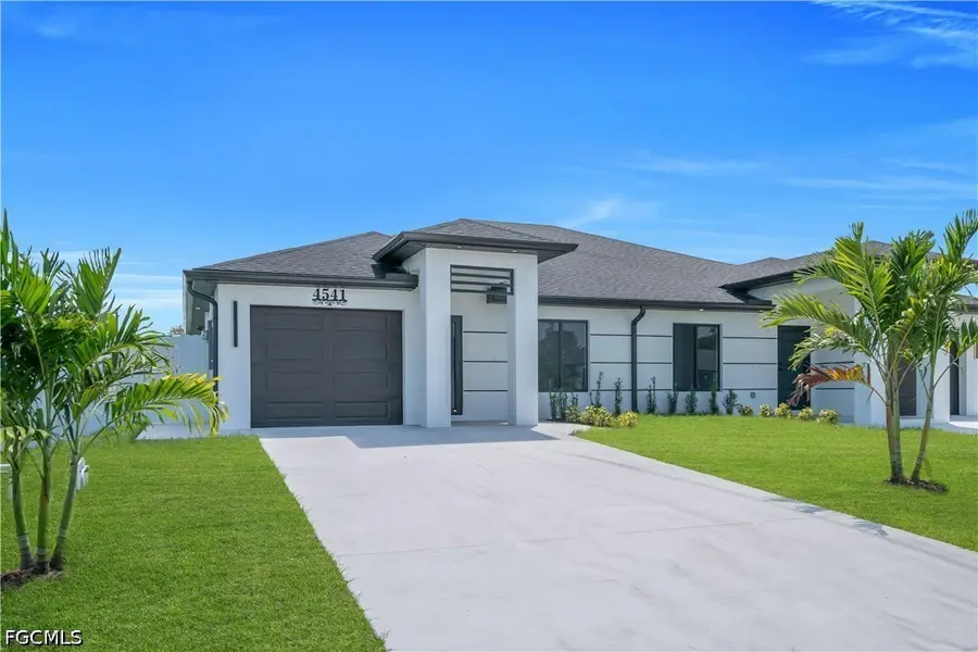 4541/4543 25th Street Sw, Lehigh Acres, FL 33973 - #2