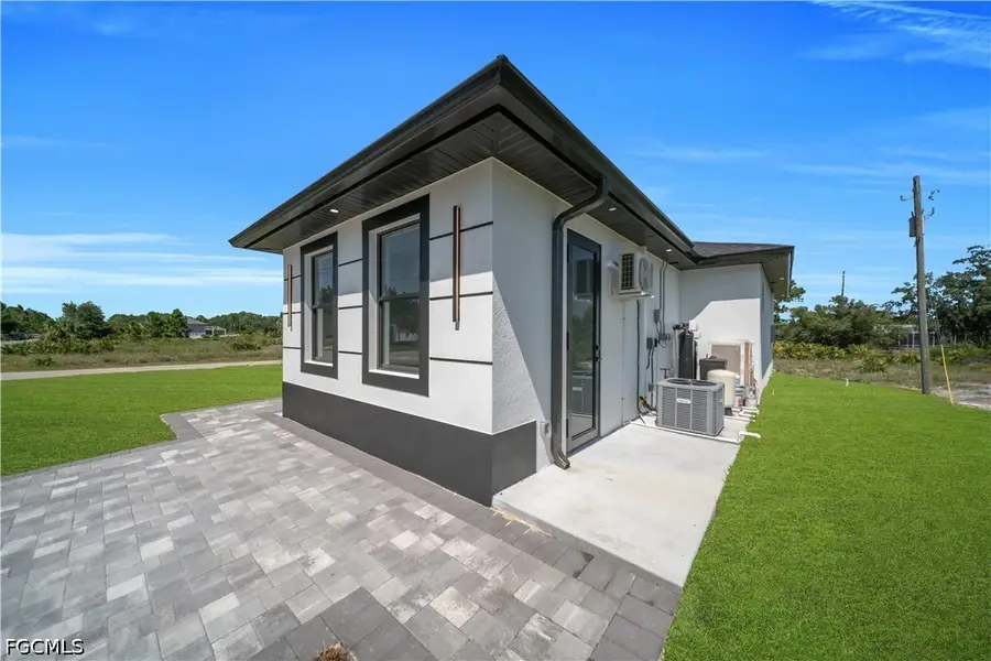 1907 W 14th Street, Lehigh Acres, FL 33972 - #3