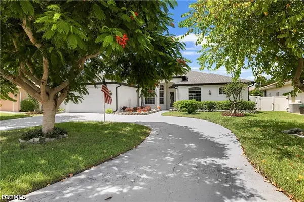 1819 SE 19th Lane, Cape Coral, FL 33990
