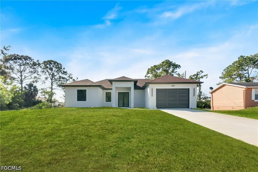 2909 9th Street W, Lehigh Acres, FL 33971 - #2