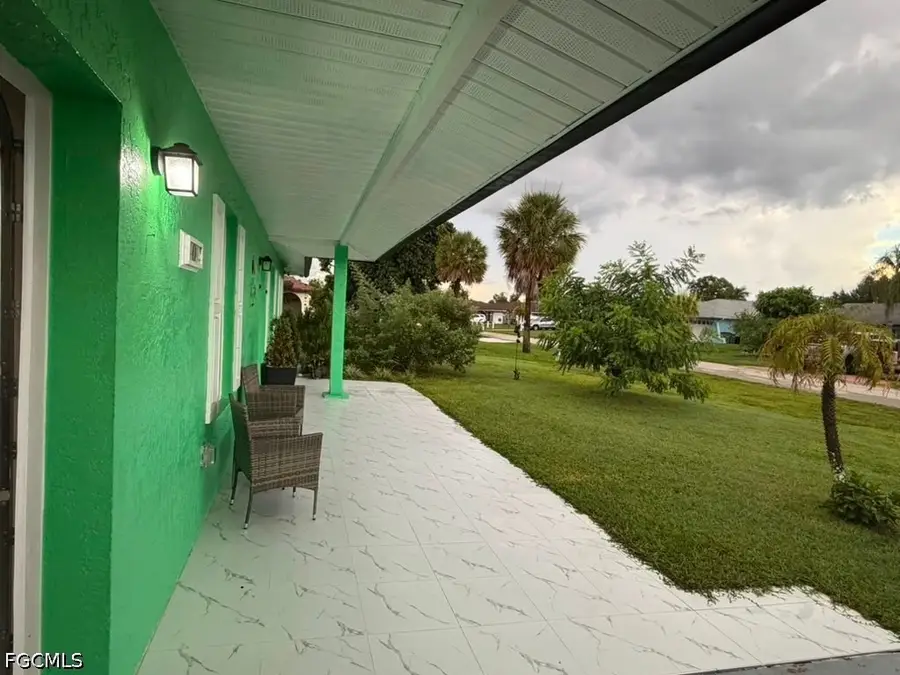 40 NE 10th Avenue, Cape Coral, FL 33909 - #3