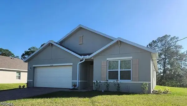 20580 Charles Street, Alva, FL 33920