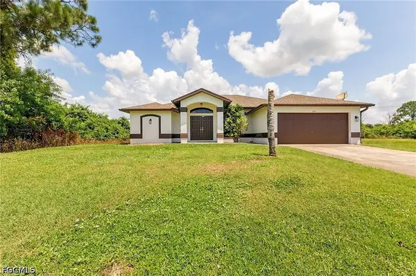 691 Manhattan Street E, Lehigh Acres, FL 33974
