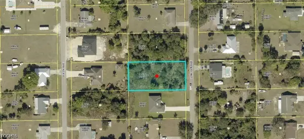 613 Lincoln Avenue, Lehigh Acres, FL 33972
