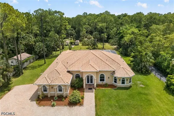 1360 29th Street Sw, Naples, FL 34117