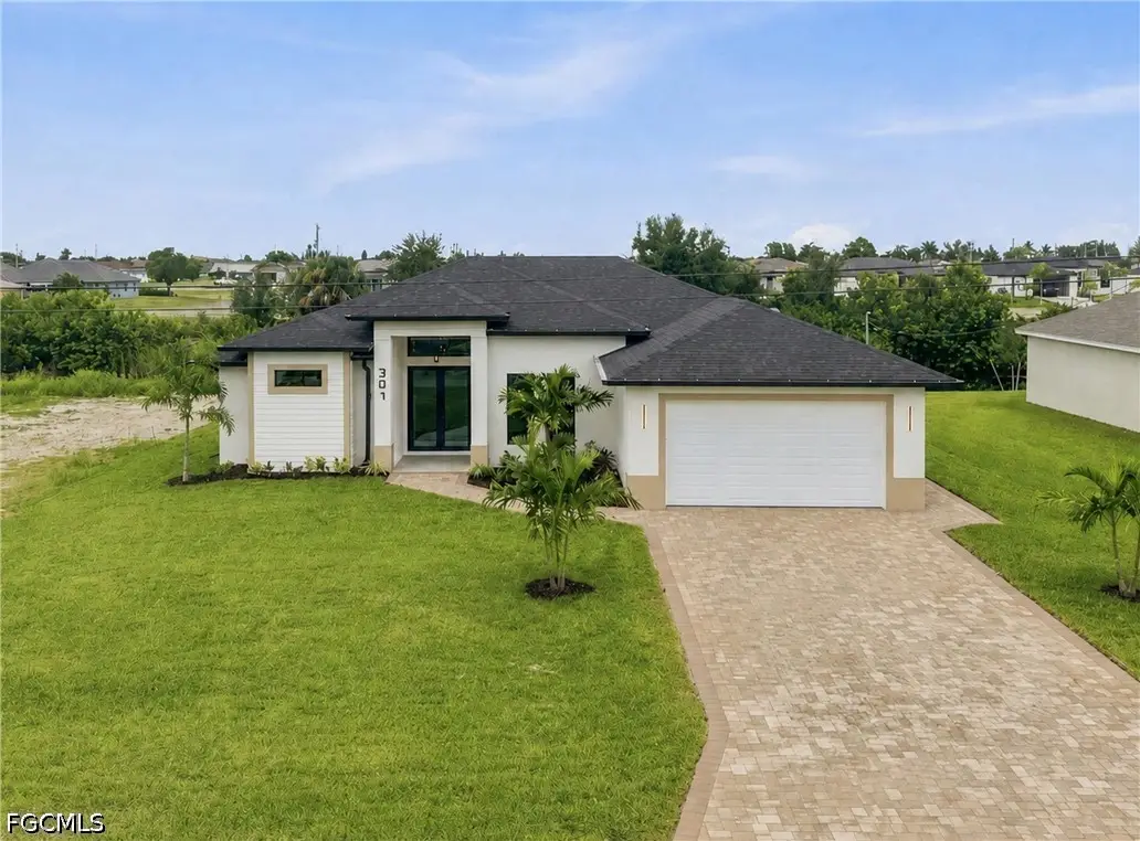 307 NE 15th Street, Cape Coral, FL 33909 - #1