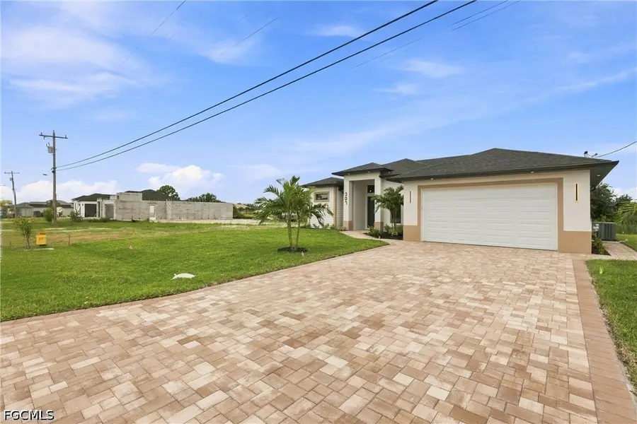 307 NE 15th Street, Cape Coral, FL 33909 - #3