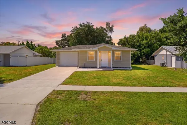 899 Ridgeway Drive, North Fort Myers, FL 33903