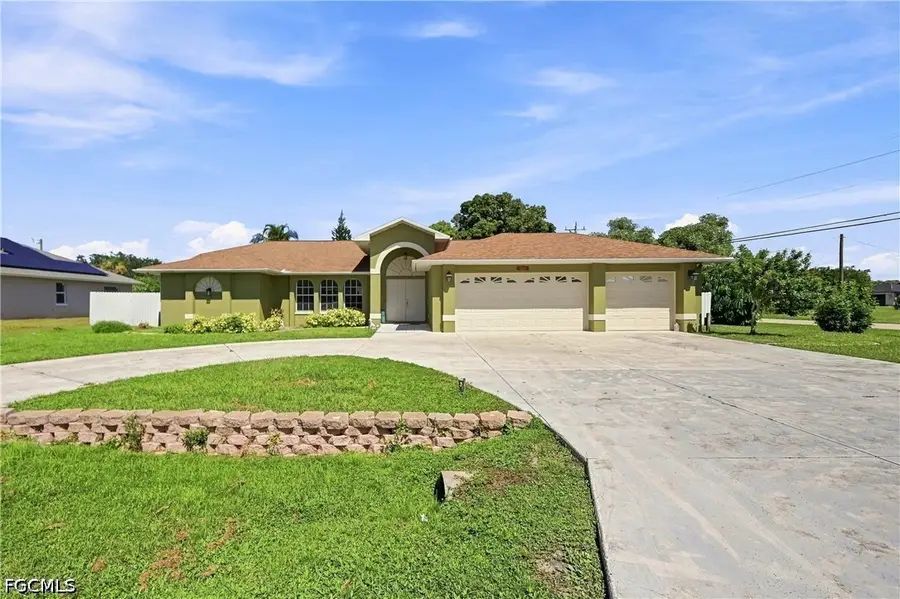 1239 SE 23rd Avenue, Cape Coral, FL 33990 - #2