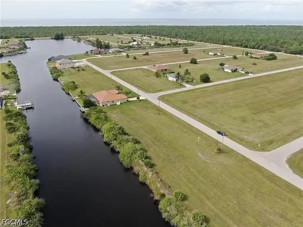 4102 NW 39th Lane, Cape Coral, FL 33993
