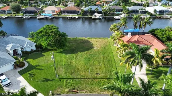 2525 SW 53rd Terrace, Cape Coral, FL 33914