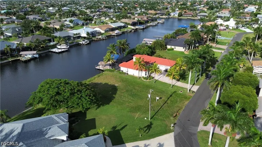 2525 SW 53rd Terrace, Cape Coral, FL 33914 - #3
