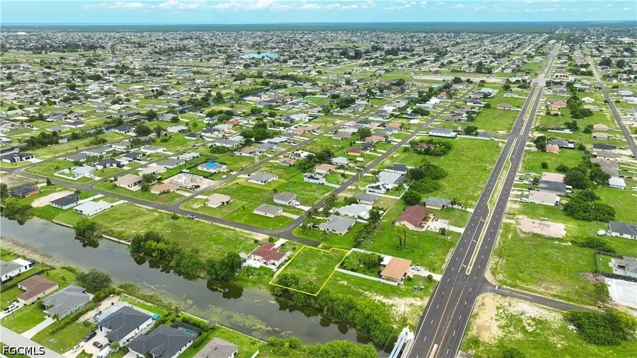 722 NE 12th Street, Cape Coral, FL 33909 - #3