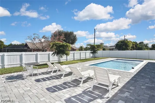 207 SE 2nd Avenue, Cape Coral, FL 33990